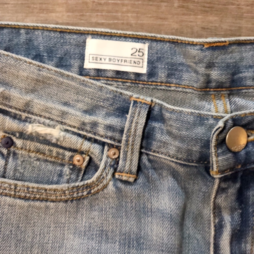 🌻Gap Boyfriend Jeans🌻 - Picture 5 of 6